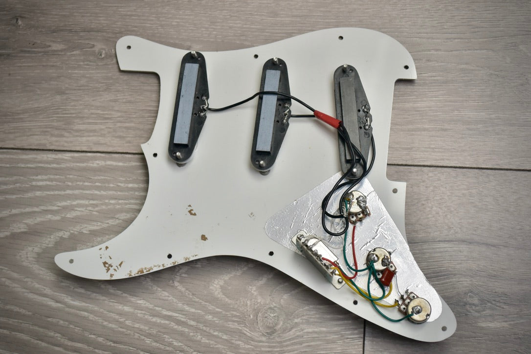 Loaded Strat Pickguard 2020 - White