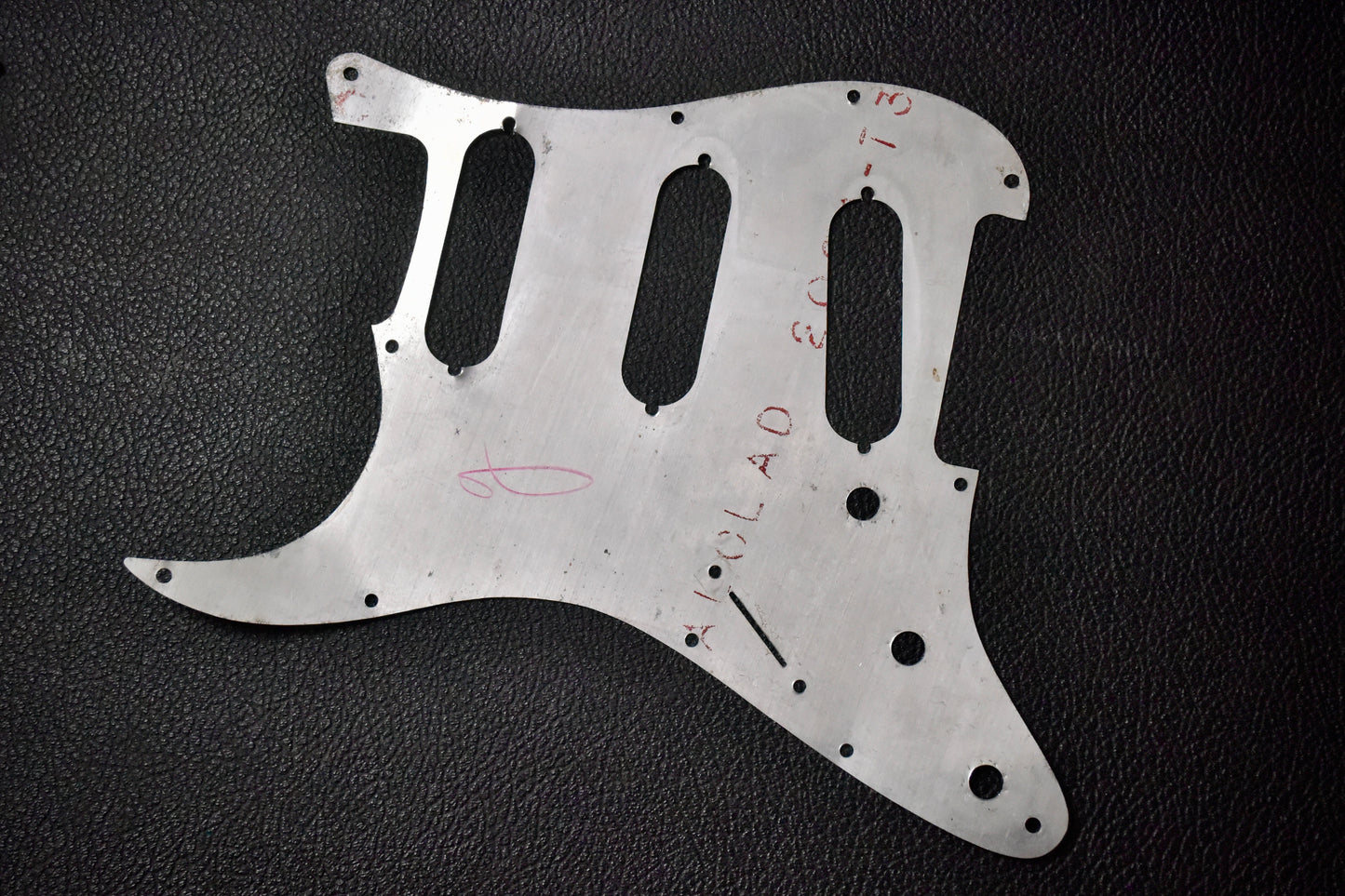 Aluminium Pickguard Shield For Stratocaster