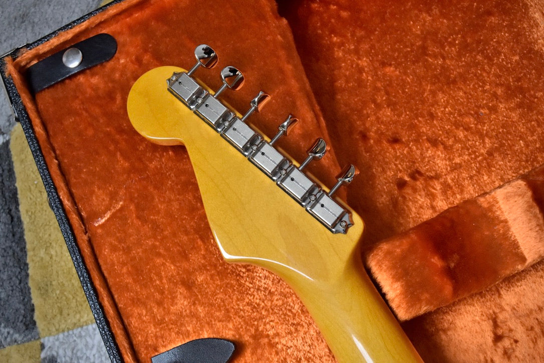 Fender American Vintage II '65 Stratocaster 2025 - Candy Apple Red