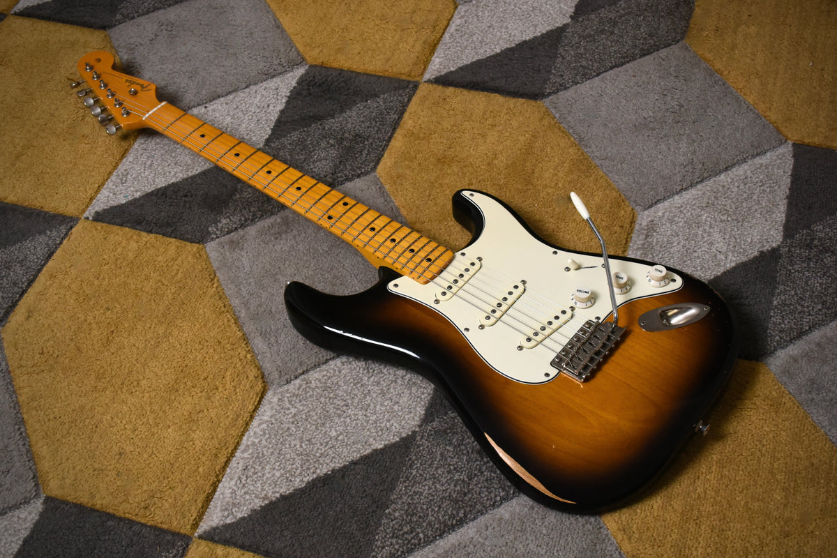 Fender Road Worn 50's Stratocaster 2 Tone Sunburst (Pre-owned, 2014)