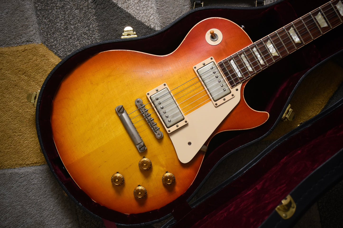 Gibson Custom Shop 1958 Les Paul Aged Washed Cherry Burst (Pre-owned, 2011)
