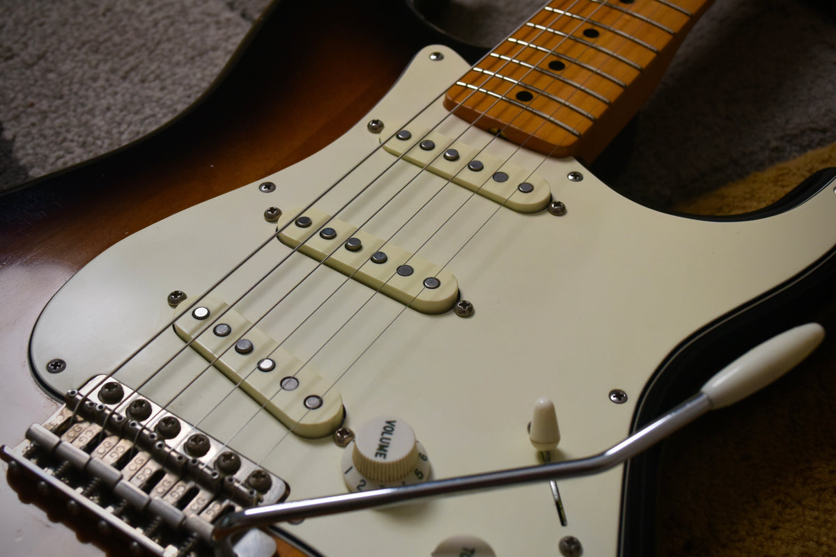 Fender Road Worn 50's Stratocaster 2 Tone Sunburst (Pre-owned, 2014)
