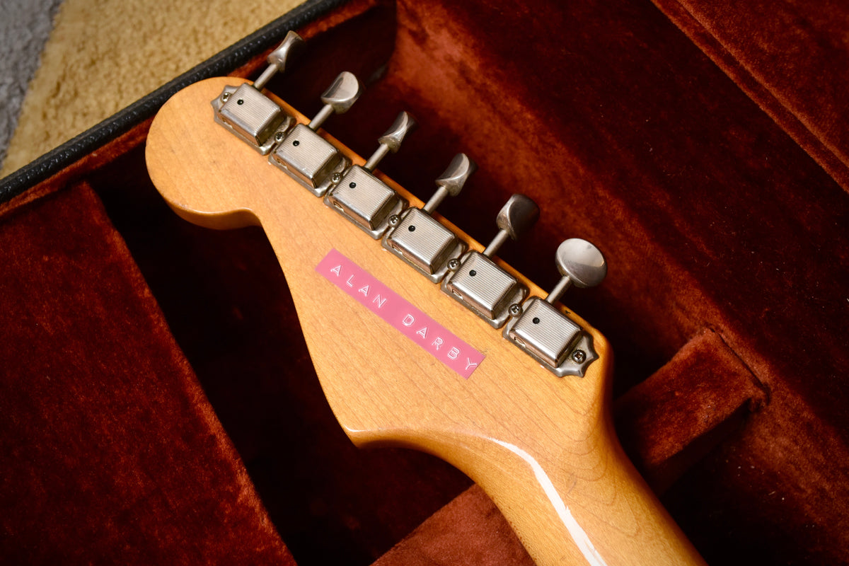 Fender American Vintage Reissue 1957 Stratocaster 2 Tone Sunburst (Pre-owned, 1986)