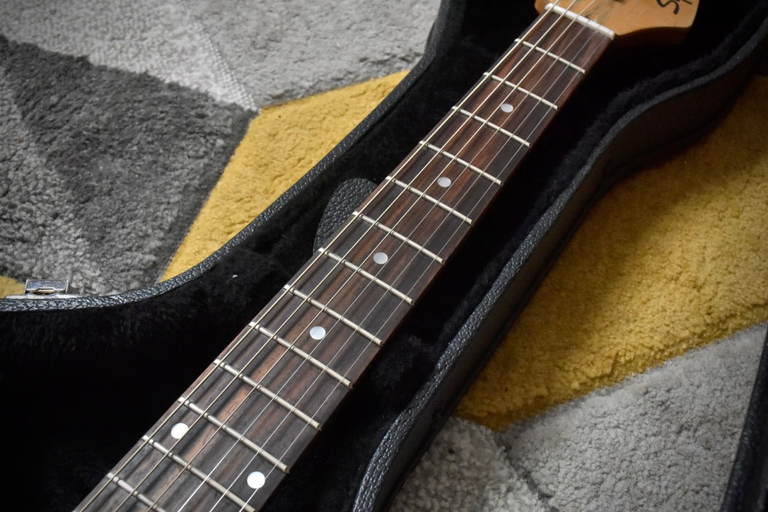 Squier Stratocaster SE European Version 2000s - 3 Tone Sunburst