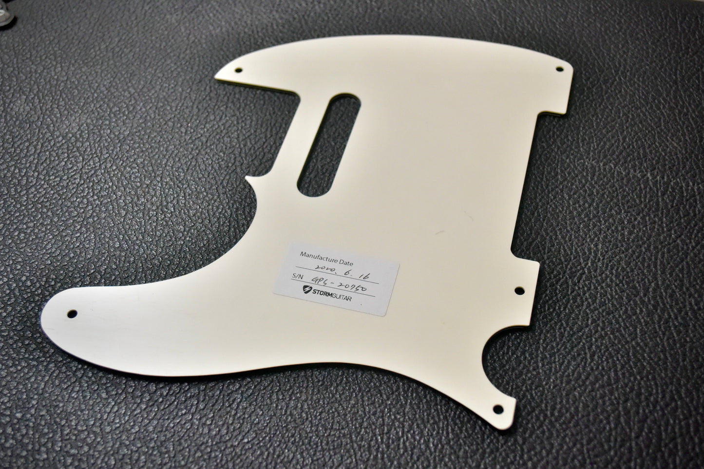 Storm Guitars Folk 3-Ply 5-Hole Telecaster Pickguard Flowers Pre-owned