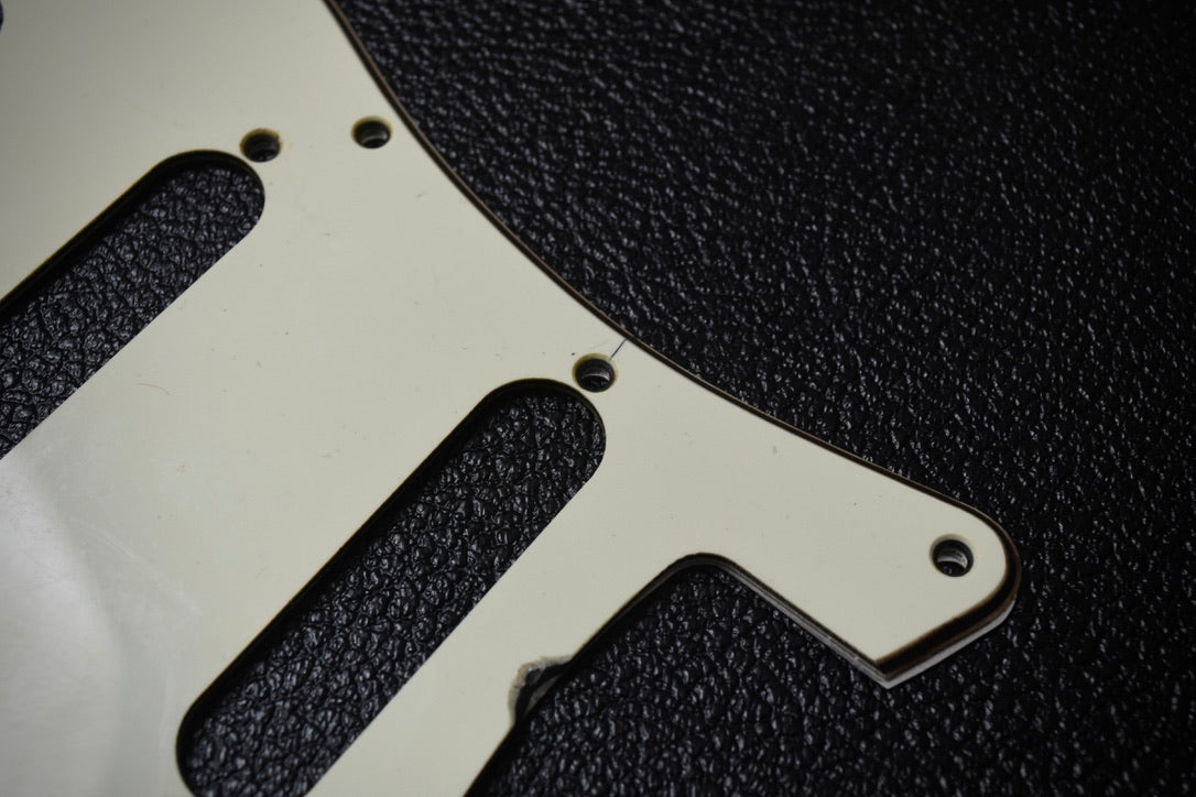 Charles Guitars VINTAGE RELIC AGED '64 WIDE BEVEL MINT PICKGUARD - Pre-owned