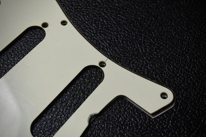 Charles Guitars VINTAGE RELIC AGED '64 WIDE BEVEL MINT PICKGUARD - Pre-owned