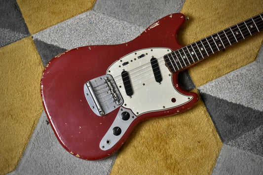 Fender Mustang Guitar with Rosewood Fretboard 1966 - Dakota Red