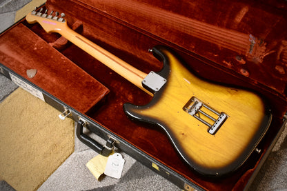 Fender American Vintage Reissue 1957 Stratocaster 2 Tone Sunburst (Pre-owned, 1986)