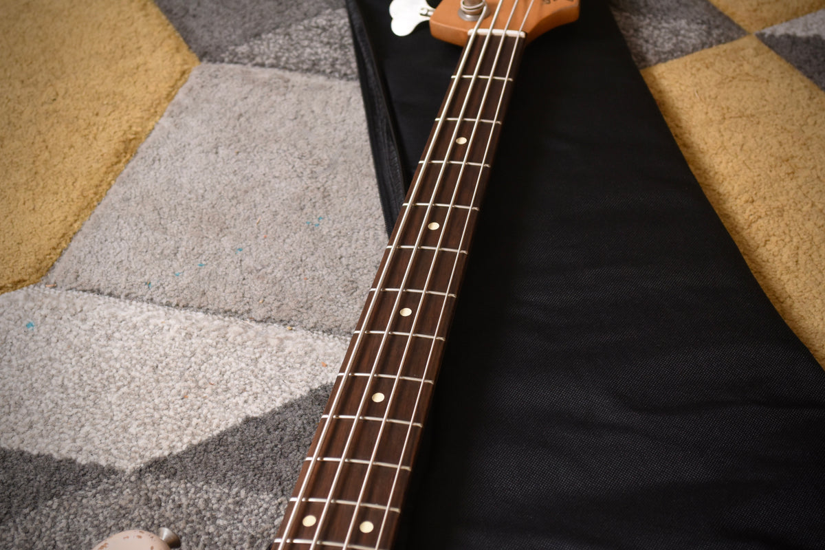 Fender Flea Signature Jazz Bass Roadworn Shell Pink 2016