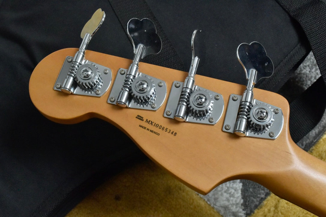 Fender Standard Precision Bass with Rosewood Fretboard 2010 - Arctic White