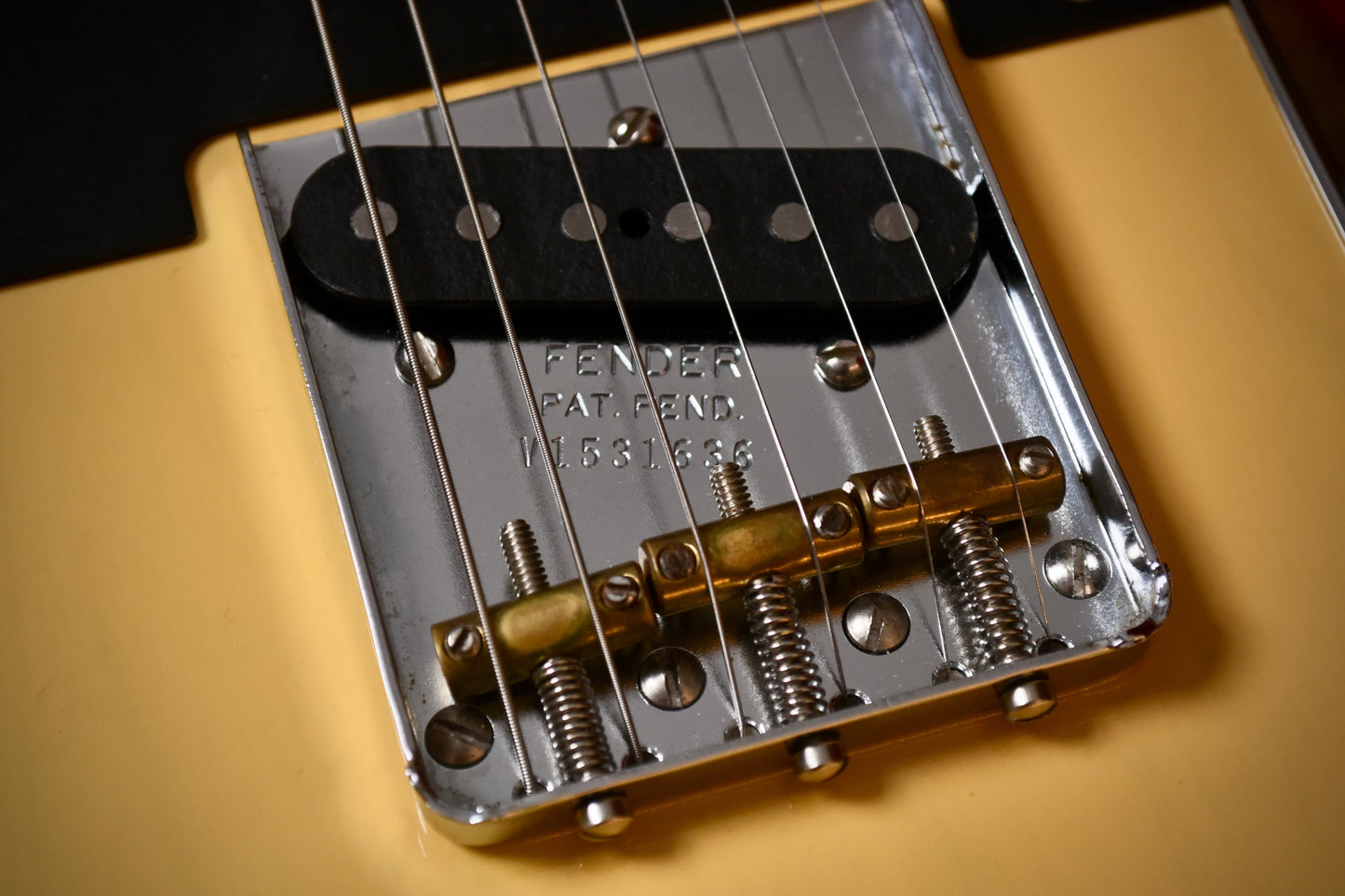 Fender American Vintage '52 Telecaster Butterscotch Blonde (Pre-owned, 2015)