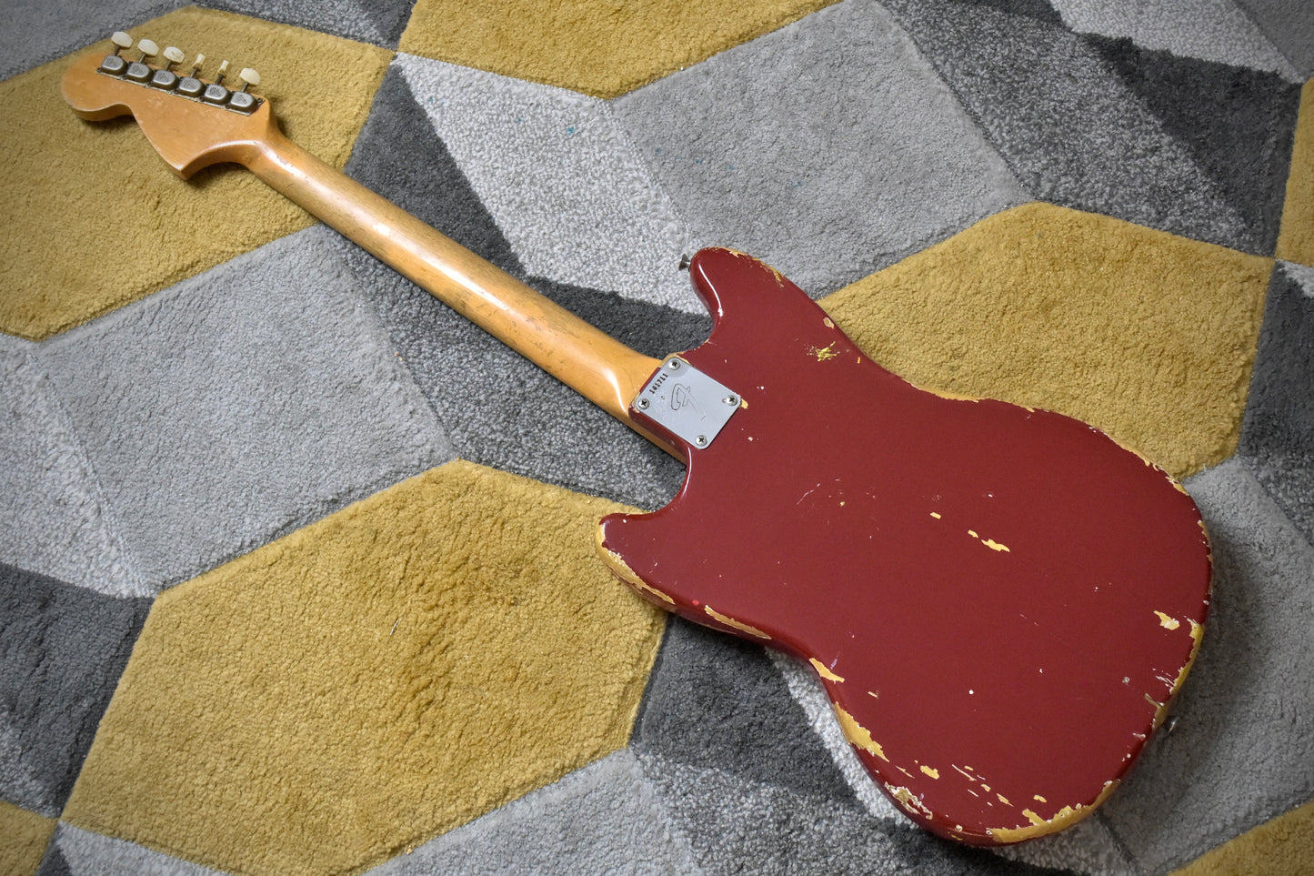 Fender Mustang Guitar with Rosewood Fretboard 1966 - Dakota Red