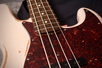 Fender Flea Signature Jazz Bass Roadworn Shell Pink 2016