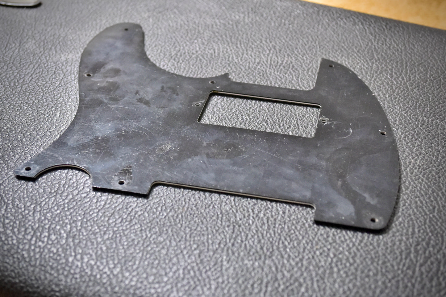 8-hole 3-Ply Telecaster Pickguard Humbucker Black - Pre-owned