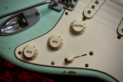 Fender Custom Shop 1964 Stratocaster Relic – Faded/Aged Surf Green (2022)