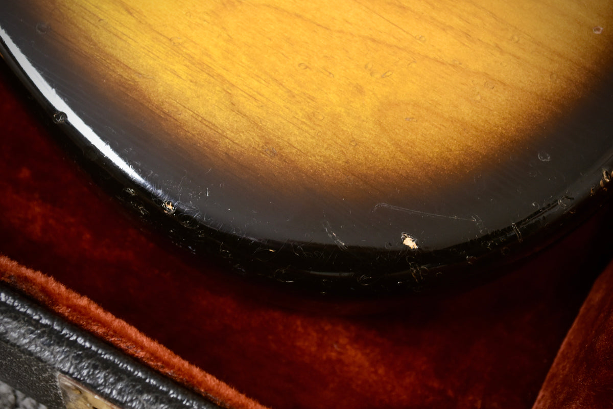 Fender American Vintage Reissue 1957 Stratocaster 2 Tone Sunburst (Pre-owned, 1986)