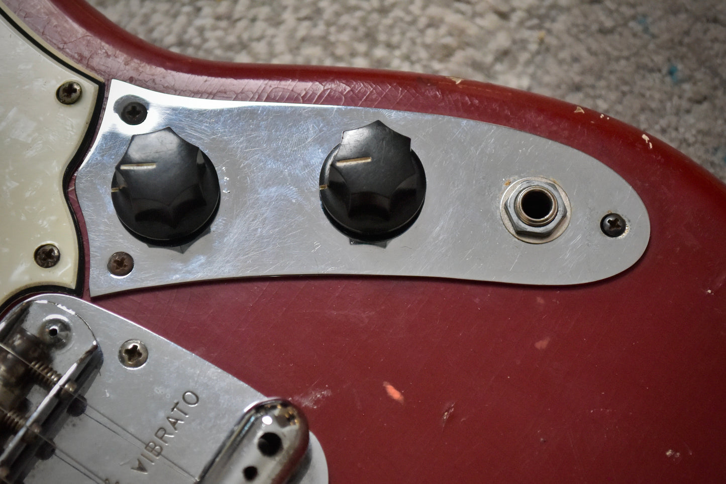 Fender Mustang Guitar with Rosewood Fretboard 1966 - Dakota Red