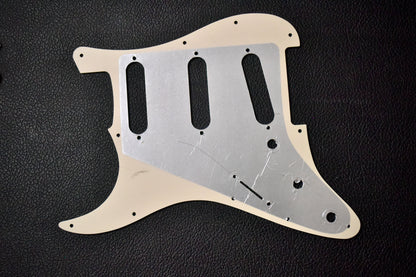 3-Ply Pearloid Pickguard 11-Hole for Stratocaster - Pre-owned
