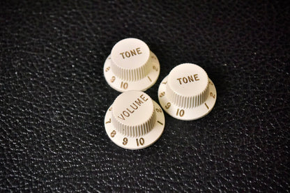 Fender 005-6254-049 Stratocaster Knobs (3) 2010s - Parchment