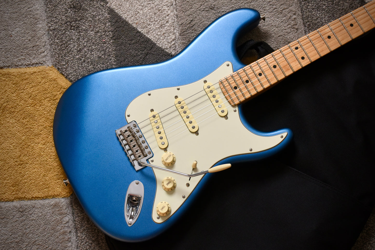 Fender American Performer Stratocaster MN / Satin Lake Placid Blue (Pre-owned, 2021)
