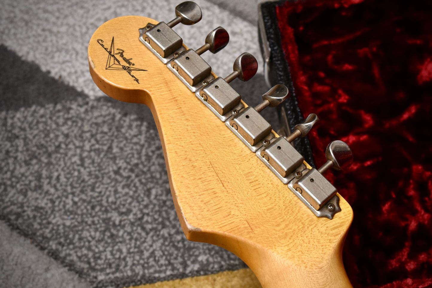 Fender Custom Shop 1964 Stratocaster Relic – Faded/Aged Surf Green (2022)