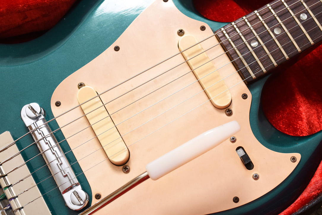 Gibson Melody Maker D with Vibrola 1967 - Pelham Blue