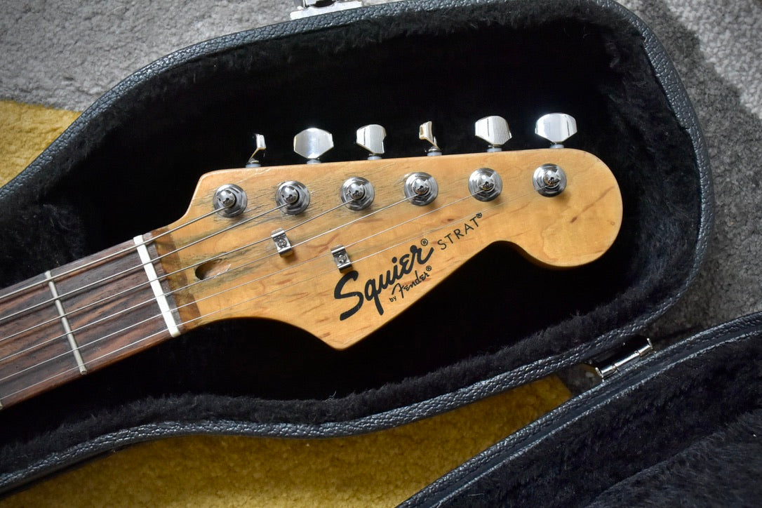 Squier Stratocaster SE European Version 2000s - 3 Tone Sunburst