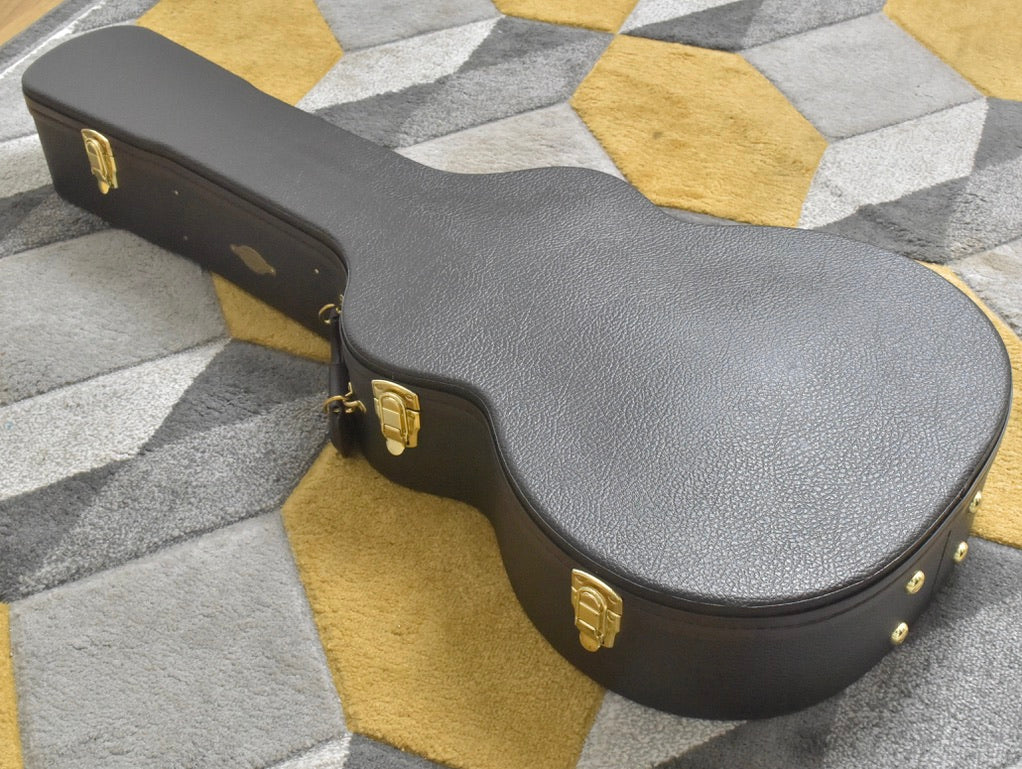 Taylor 314ce with V-Class Bracing 2023 Vintage Sunburst