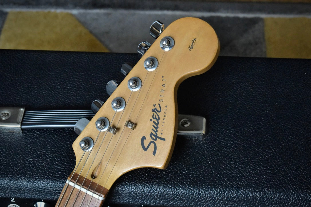 Squier Affinity Series Stratocaster 21-Fret with Rosewood Fretboard 2000 - Torino Red