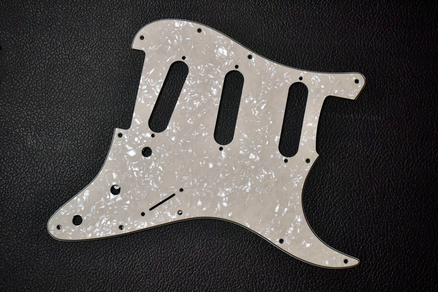 3-Ply Pearloid Pickguard 11-Hole for Stratocaster - Pre-owned