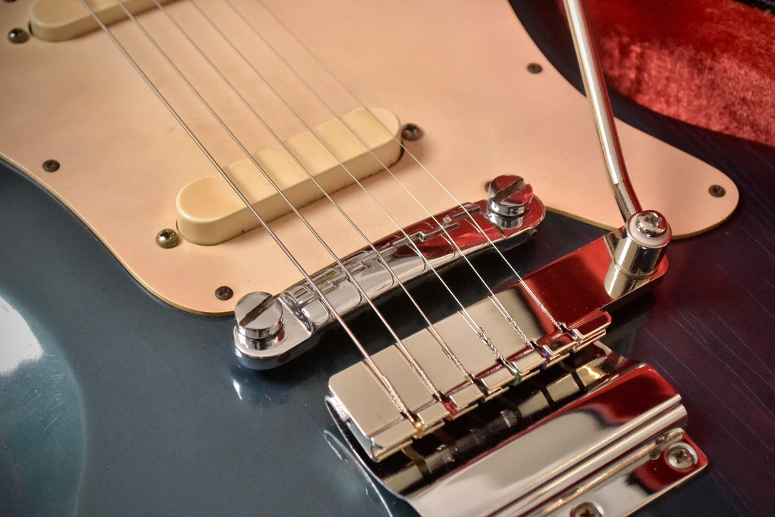 Gibson Melody Maker D with Vibrola 1967 - Pelham Blue
