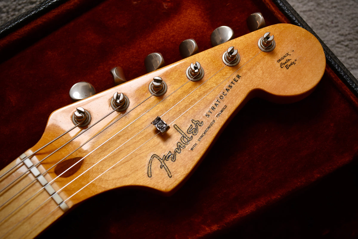 Fender American Vintage Reissue 1957 Stratocaster 2 Tone Sunburst (Pre-owned, 1986)